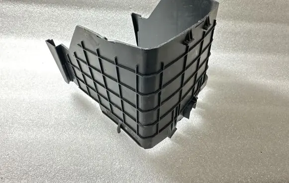 Volkswagen PASSAT B6 Battery box tray 1K0915335C