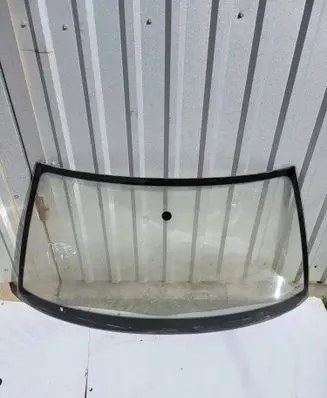 Volkswagen Vento Front windscreen/windshield window 