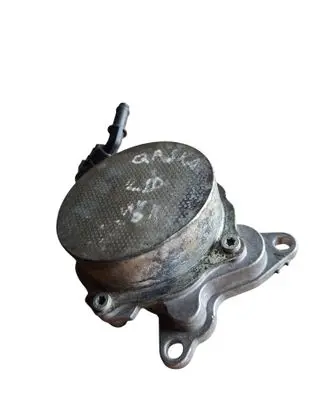 Nissan Qashqai Vacuum pump 146503760