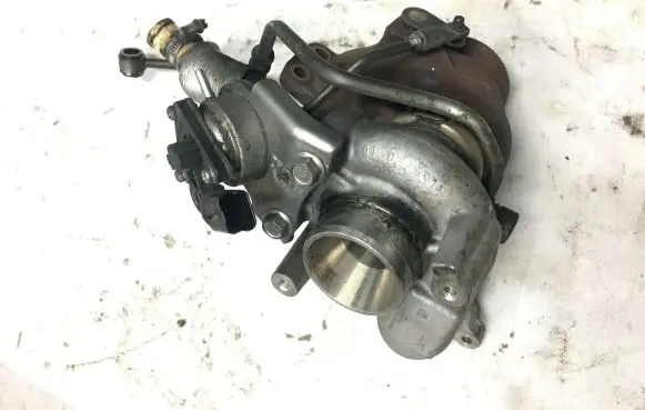 Peugeot 208 Turbo 9673283680