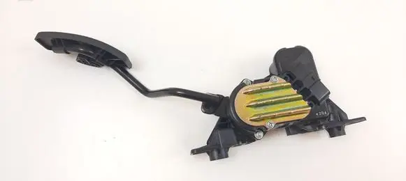 Mitsubishi Grandis Accelerator throttle pedal 42120160 APM30005