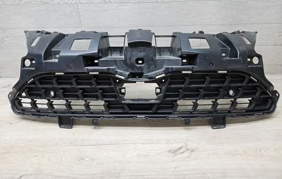 Toyota Yaris Cross Front bumper upper radiator grill 531110DB20 531010DB30