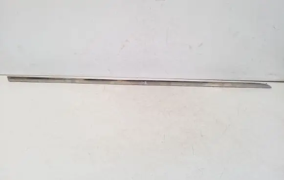 Opel Ampera Rear door trim (molding) 82332A