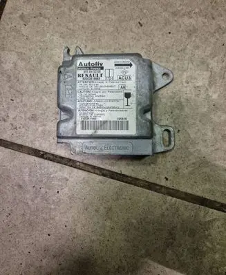Renault Master II Airbag control unit/module 8200381668A 605045200