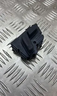 Mercedes-Benz C W204 Seat control switch A2048709010