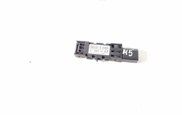 Mercedes-Benz S W220 Airbag deployment crash/impact sensor A0028200826