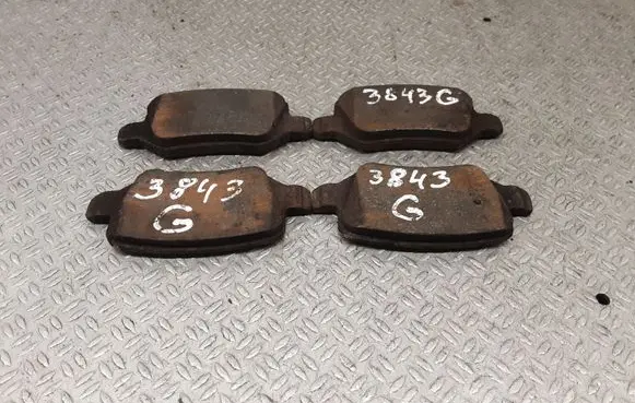 Mercedes-Benz Vaneo W414 Brake pads (rear) 