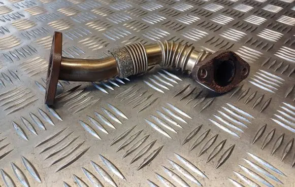 Audi A4 S4 B5 8D EGR valve 028131521T