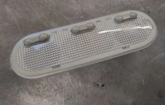 Nissan Qashqai+2 Front seat light