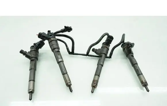 Renault Captur Fuel injector 0445110485