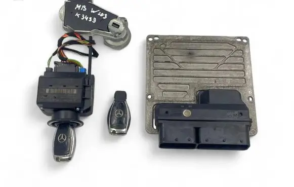 Engine ECU kit and lock set