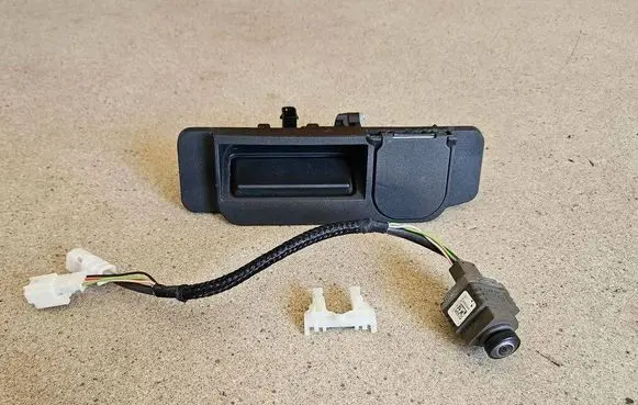 Mercedes-Benz C W205 Tailgate handle with camera a2227500893