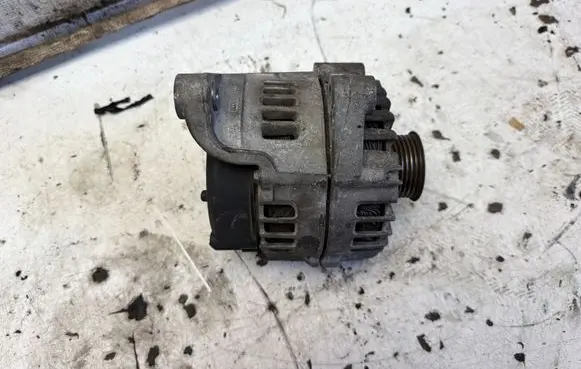 BMW X1 E84 Generator/alternator 7802261