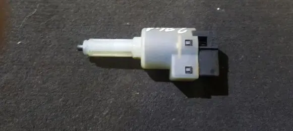 Fiat Bravo - Brava Brake pedal sensor switch