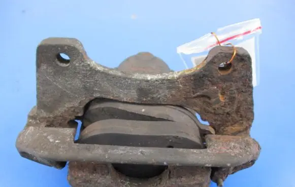 Fiat 500 Cinquecento Front brake caliper