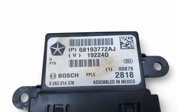 Chrysler Pacifica Parking PDC control unit/module 68193772AJ P68193772AJ