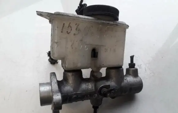 Mazda 323 Master brake cylinder