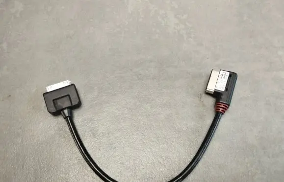 Audi A3 S3 8V USB socket connector 4F0051510AJ 2914