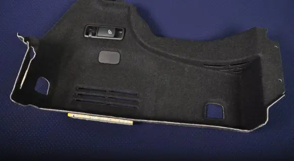 Trunk/boot side trim panel