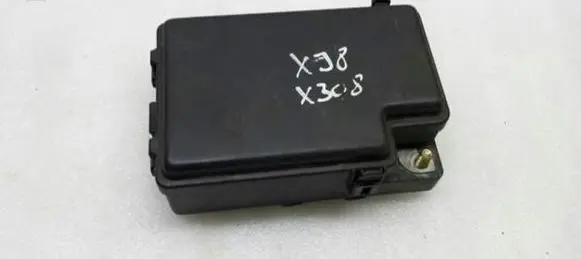 Jaguar XJ X308 Fuse module LNF2822BA