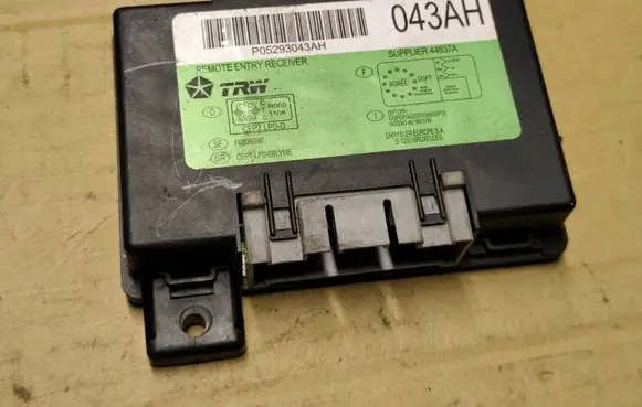 Chrysler PT Cruiser Other control units/modules P05293043AH