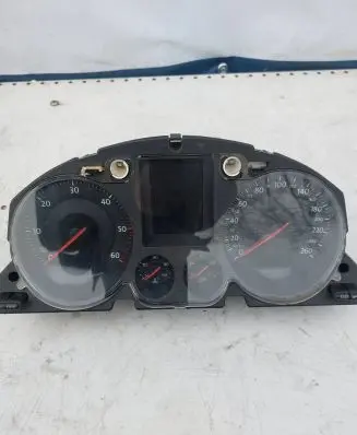 Volkswagen PASSAT B6 Speedometer (instrument cluster) A2C53117394