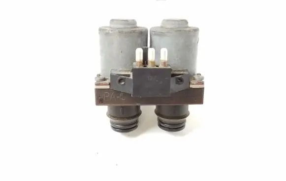 Mercedes-Benz SLK R171 Coolant heater control valve A0048302084