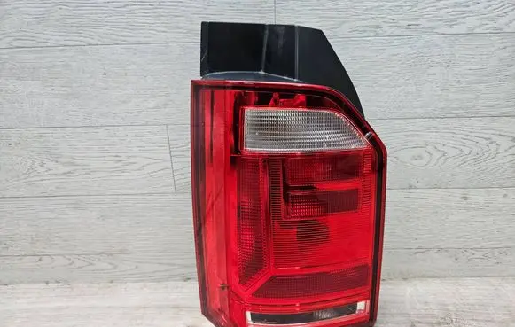 Volkswagen Multivan T6 Rear/tail lights 7E0945095AD