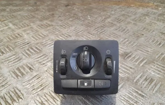 Volvo V50 Light switch 30739293
