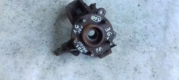 Mazda 3 I Front wheel hub