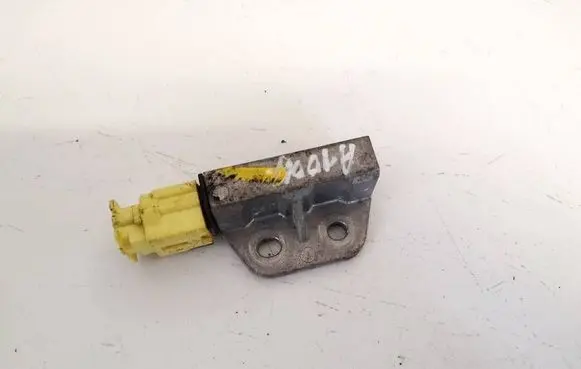 Nissan Quest Airbag deployment crash/impact sensor