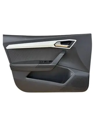 Seat Arona Front door card panel trim 6F0867113