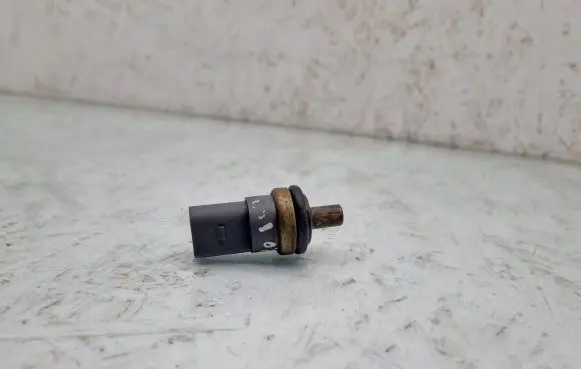 Audi A4 S4 B7 8E 8H Coolant temperature sensor 06A919501A