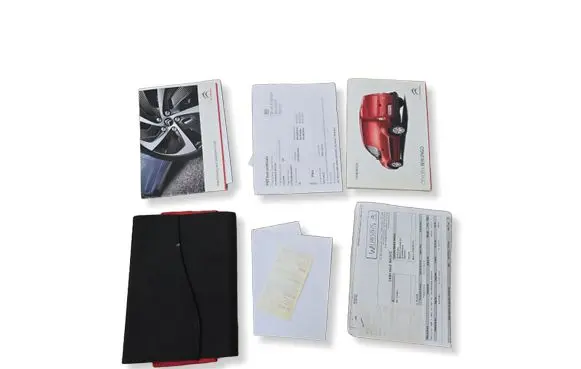 Citroen C4 II Picasso Owners service history hand book 