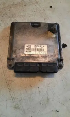 Volkswagen PASSAT B5.5 Engine control unit/module 038906019AM 28SA4087 0281010091