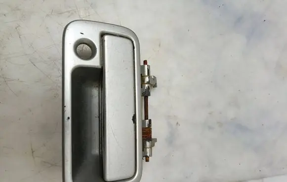 Opel Frontera B Front door exterior handle