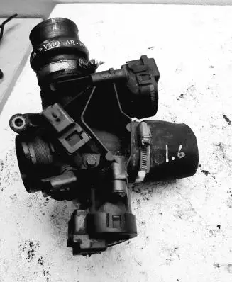 Peugeot 407 Throttle valve 9655971780