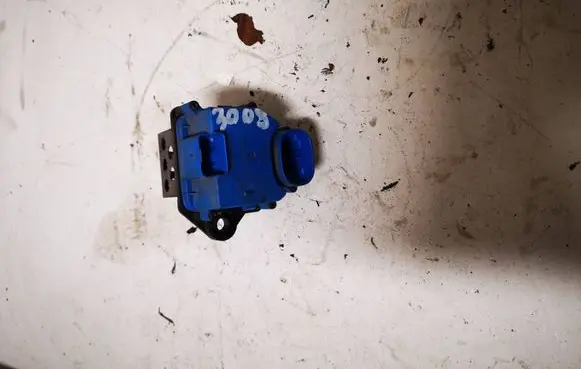 Peugeot 3008 I Coolant fan relay 9662240180