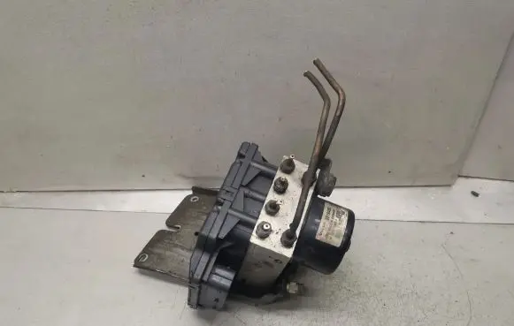 Volvo V70 ABS Pump 8619466 8619465