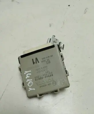 Toyota Avensis T270 Light module LCM 8994020010 0319001200 10R023349