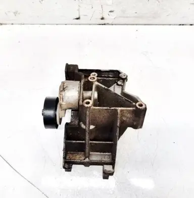 Peugeot 807 Engine mounting bracket 9643834880