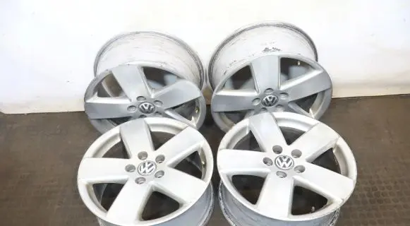 Volkswagen PASSAT B7 USA R17 alloy rim 