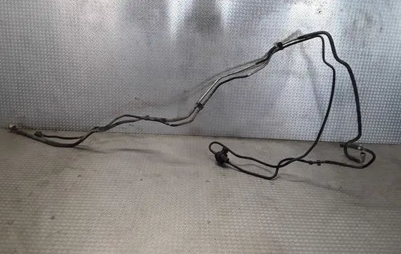 Volvo S80 Fuel line pipe