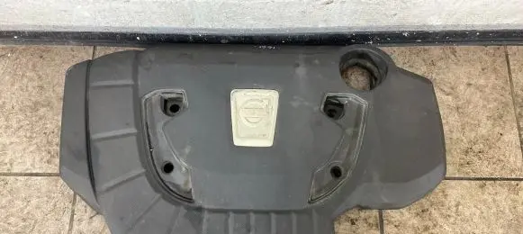 Volvo V40 Engine cover (trim) 30757910