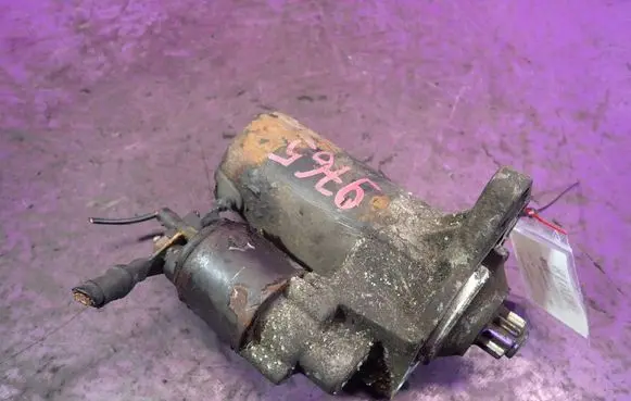 Volkswagen Golf IV Starter motor 