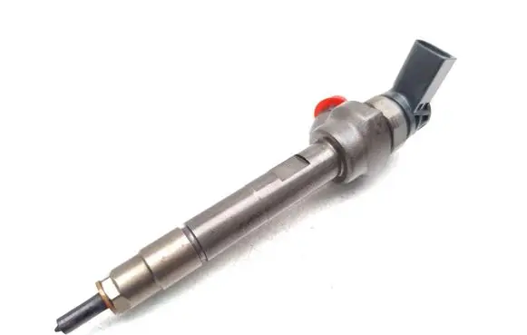 BMW 5 F10 F11 Fuel injector 7810702 0445110382