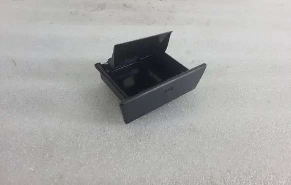 Ashtray (front)