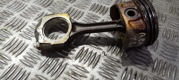 Renault Laguna I Piston with connecting rod