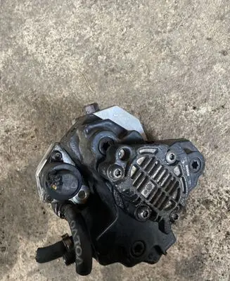 Volvo S60 Fuel injection high pressure pump