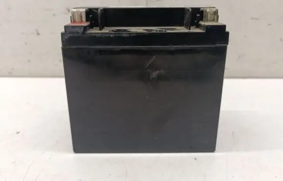 Mercedes-Benz E C207 W207 Car battery A0009827008